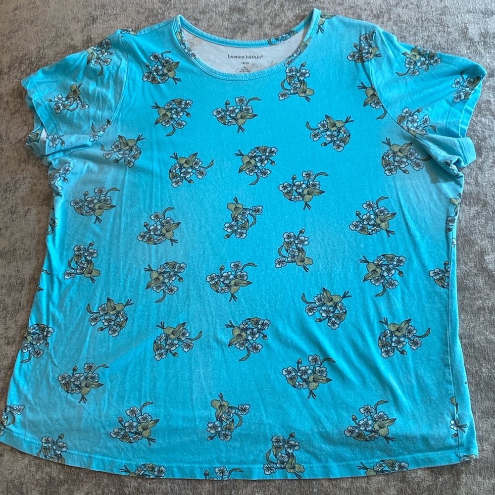 Woman Within turquoise floral size L (18/20) short sleeve T-Shirt. {054}